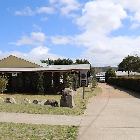 Granite Belt Cabins Stanthorpe Exterior photo